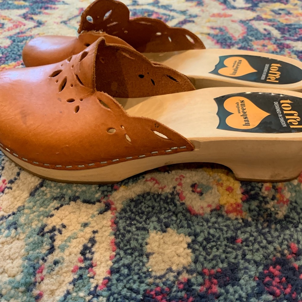 Swedish Hasbeens, leather clogs